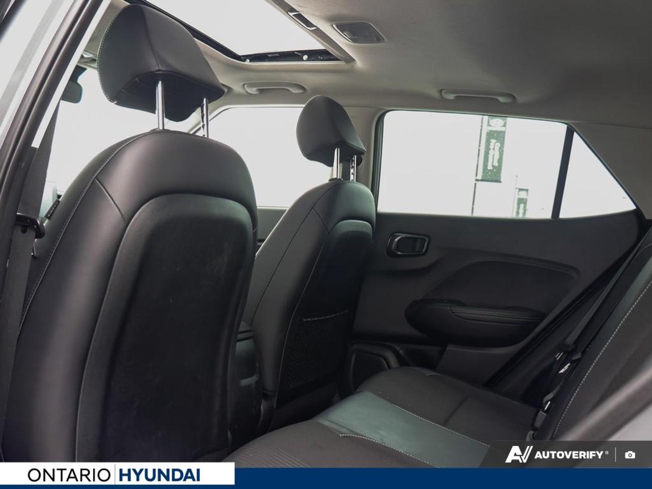 2023 Hyundai Venue Ultimate w/Black Interior 4dr Front-Wheel Drive Photo