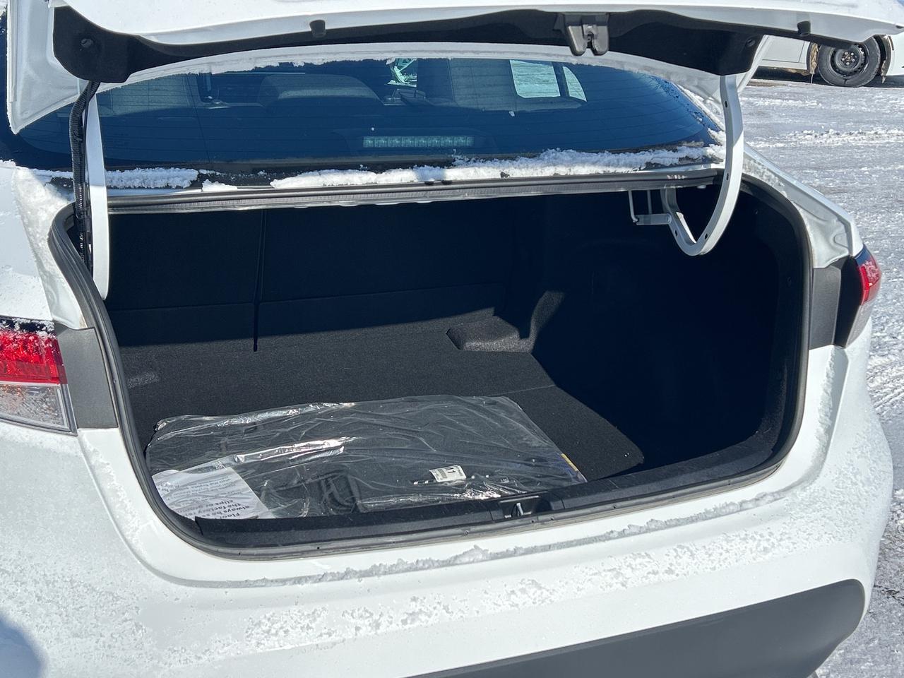 2024 Toyota Corolla LE UPGRADE Photo