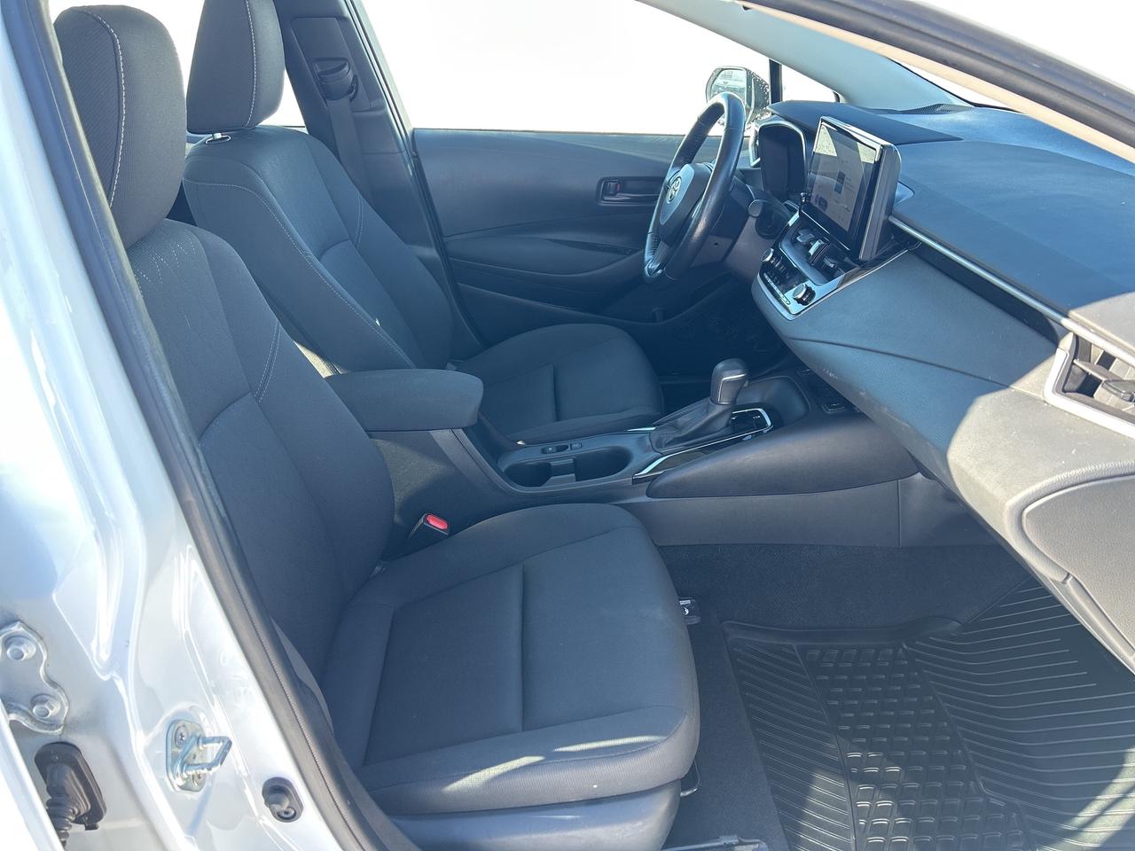 2024 Toyota Corolla LE UPGRADE Photo