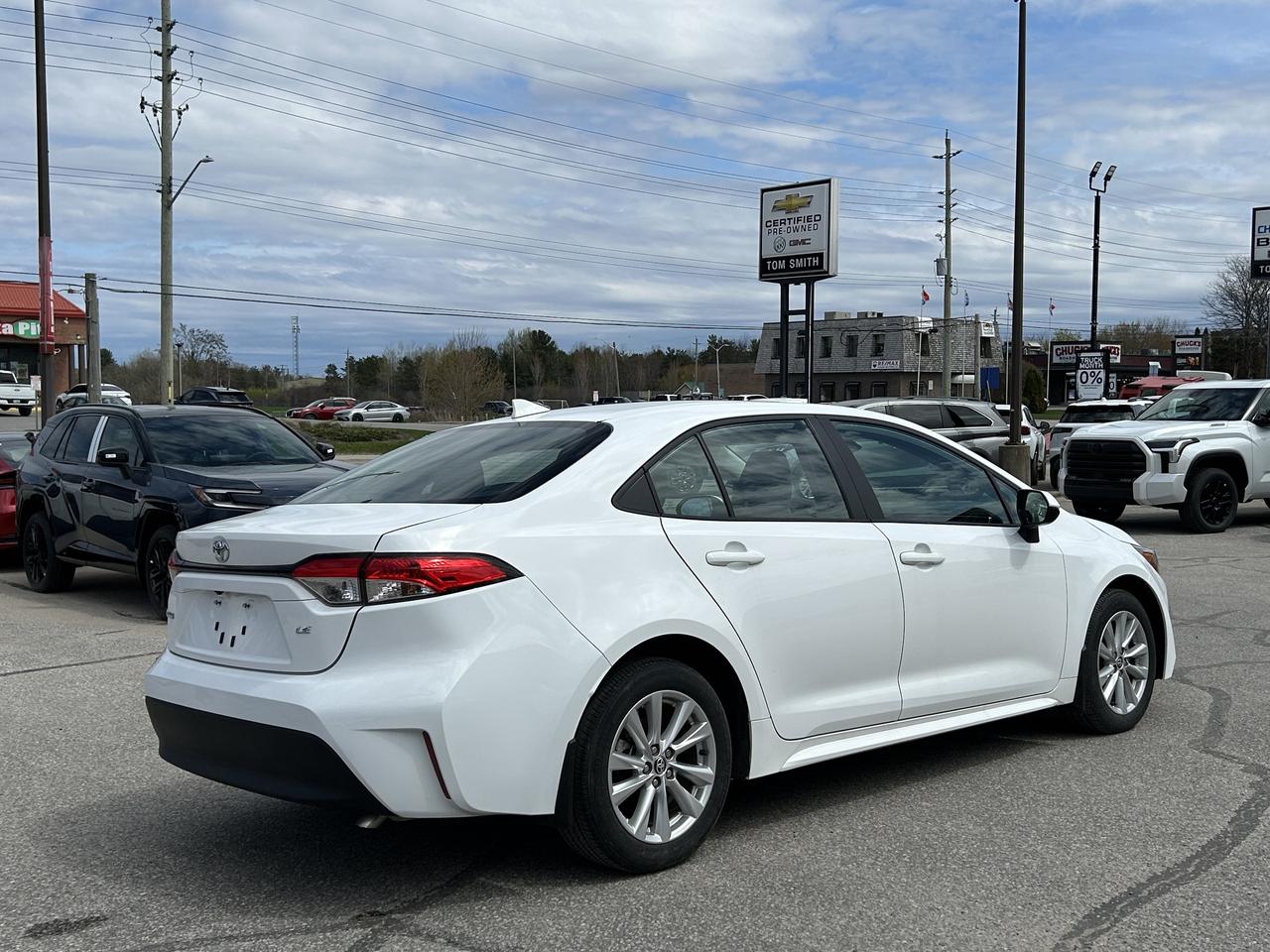 2024 Toyota Corolla LE UPGRADE Photo