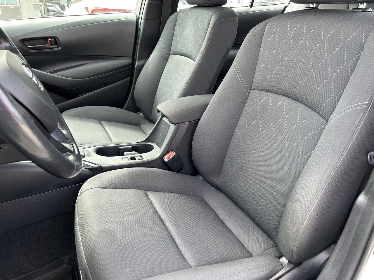 2024 Toyota Corolla LE UPGRADE Photo