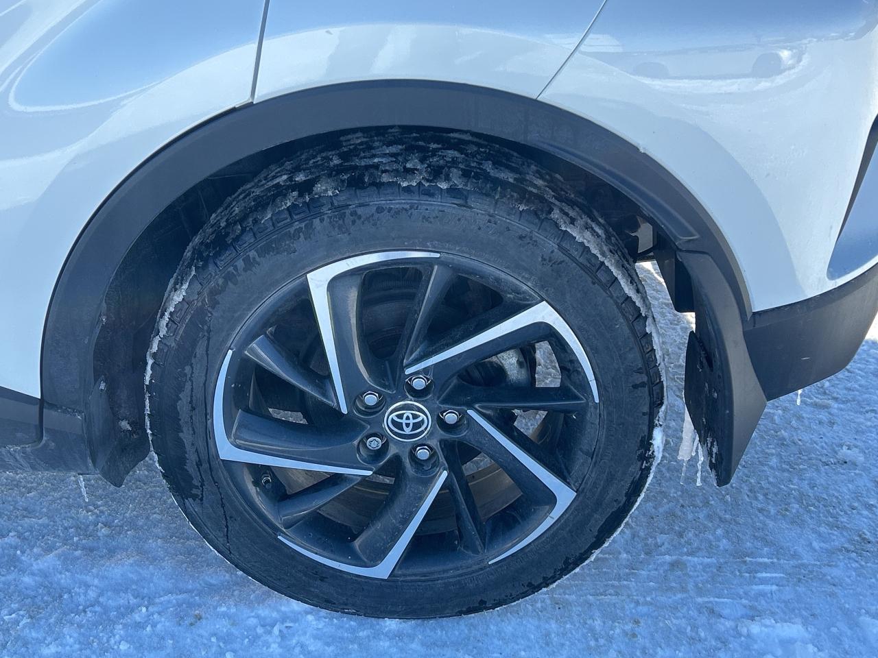 2021 Toyota C-HR Limited Photo