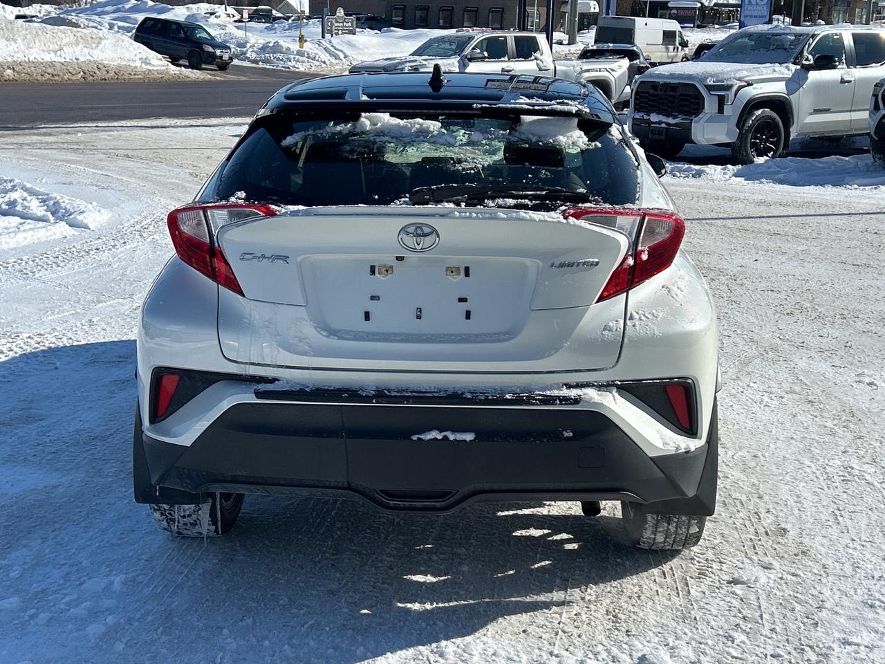 2021 Toyota C-HR Limited Photo3