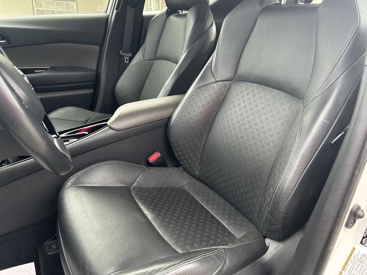 2021 Toyota C-HR Limited   ONE OWNER   Two Tone Paint Photo