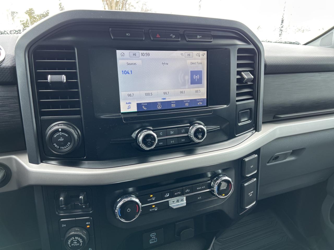 2023 Ford F-150 XLT POWERBOOST Photo