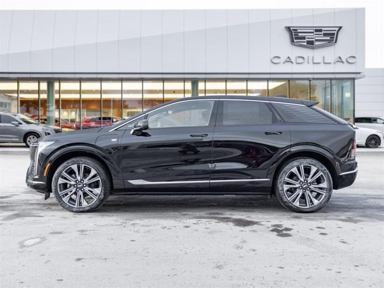 2026 Cadillac OPTIQ Premium Luxury 4dr Photo