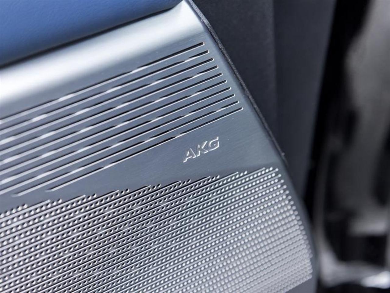 2026 Cadillac OPTIQ Premium Luxury 4dr Photo