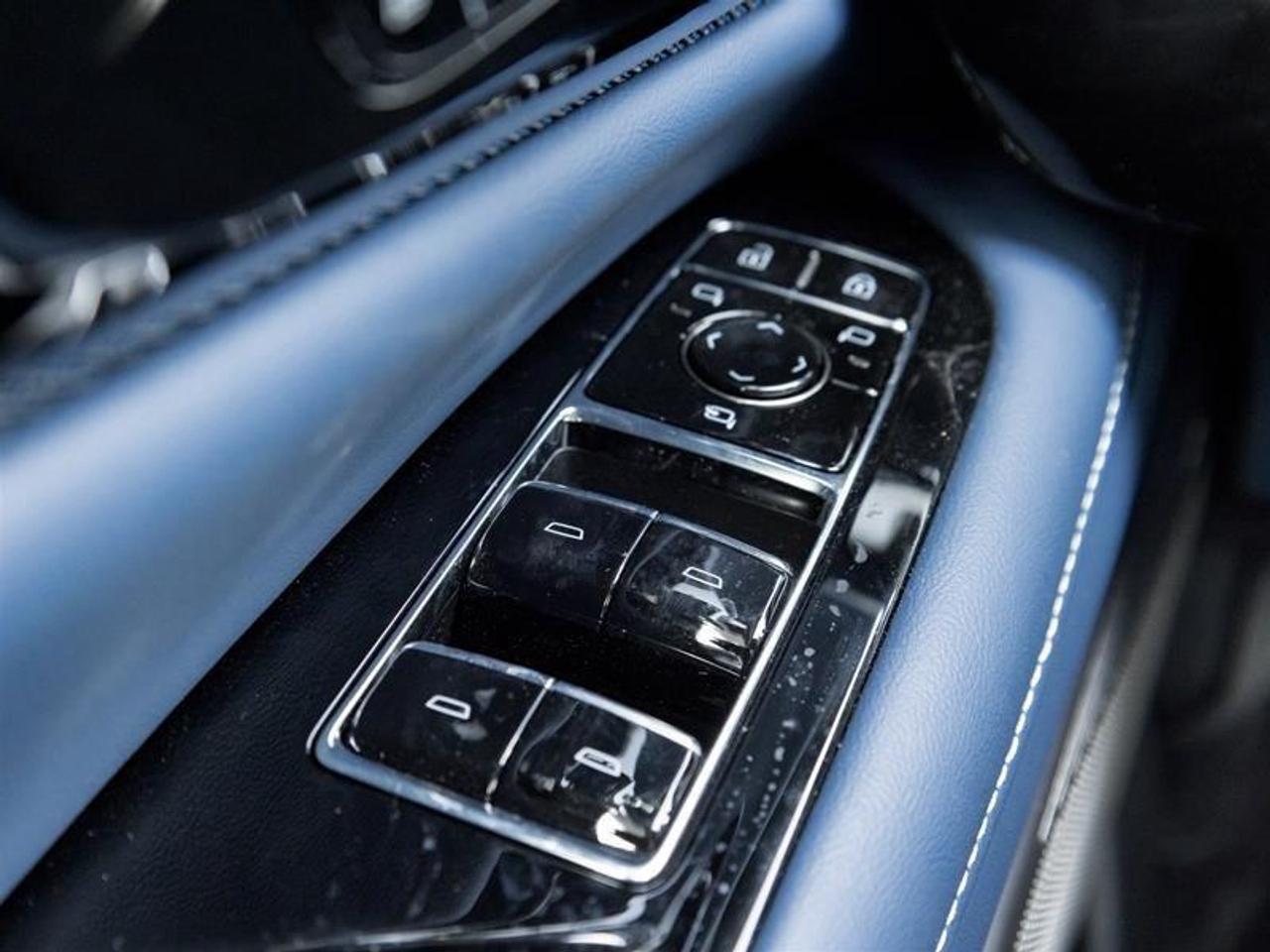 2026 Cadillac OPTIQ Premium Luxury 4dr Photo