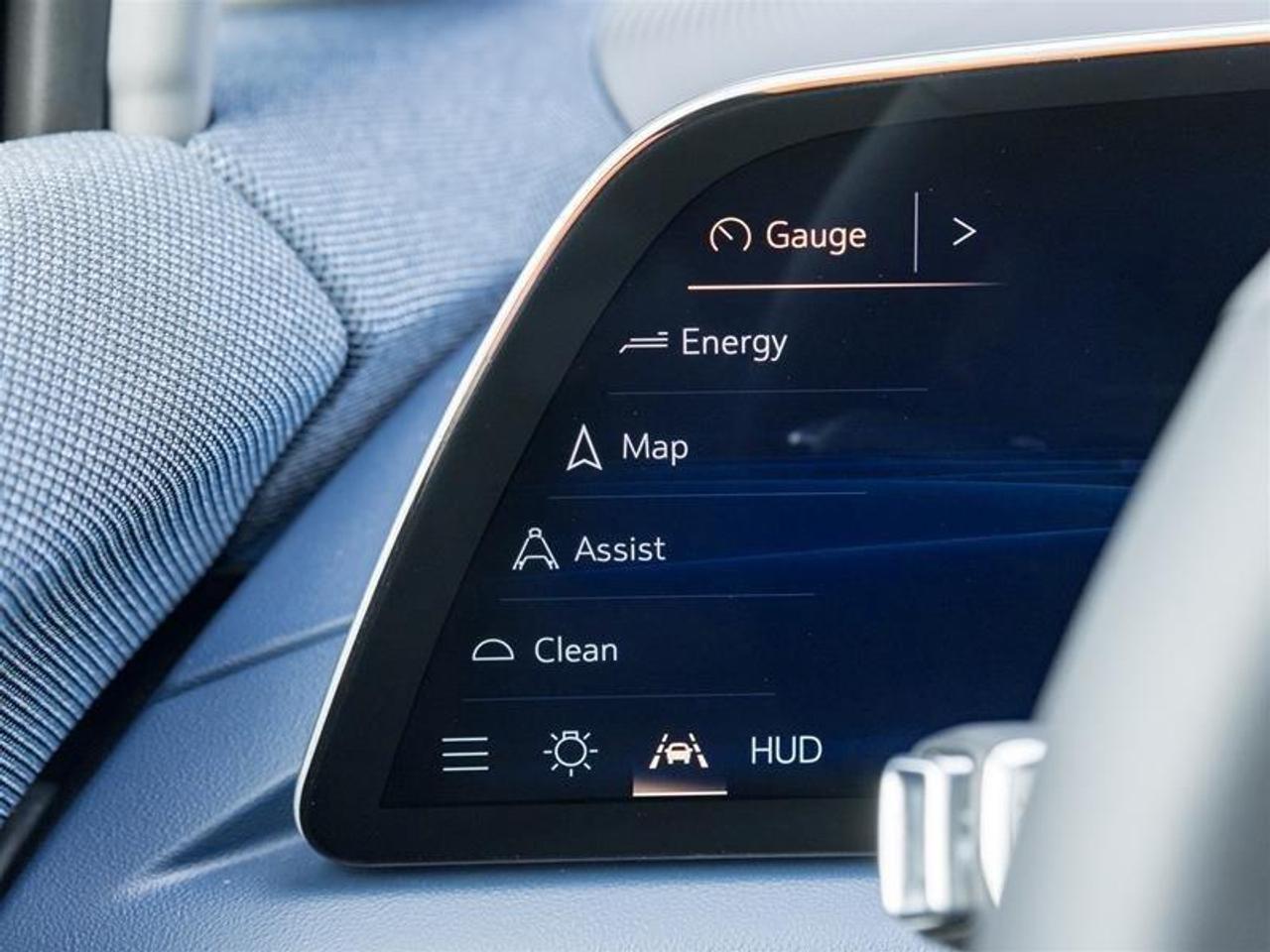 2026 Cadillac OPTIQ Premium Luxury 4dr Photo