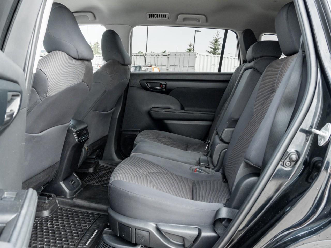 2023 Toyota Highlander Hybrid LE 4dr All-Wheel Drive Photo