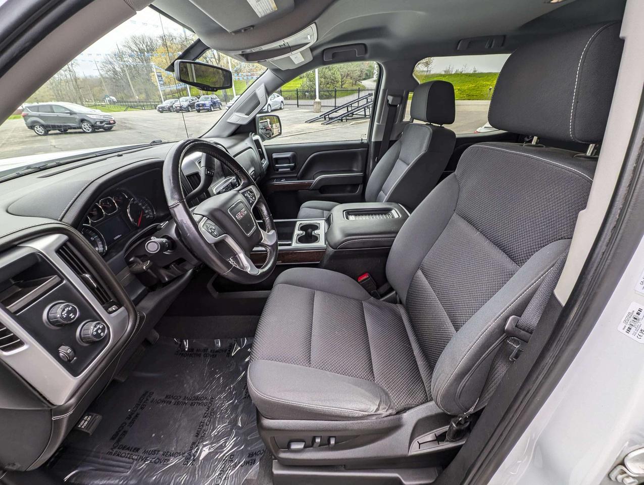 2018 GMC Sierra 1500 SLE- CLEAN CARFAX, V8, 5.3L CREW, RMT START & MORE Photo