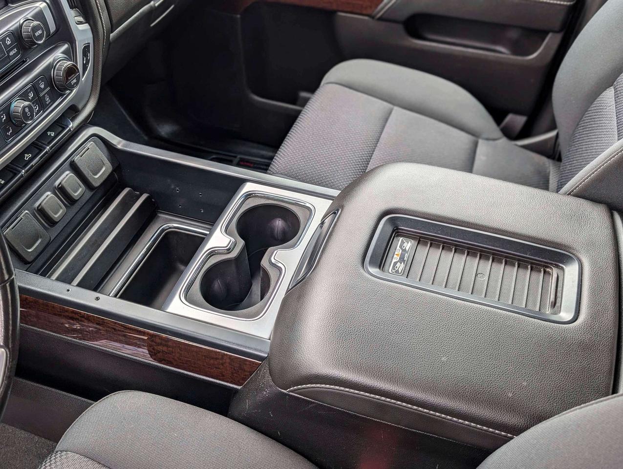 2018 GMC Sierra 1500 SLE- CLEAN CARFAX, V8, 5.3L CREW, RMT START & MORE Photo