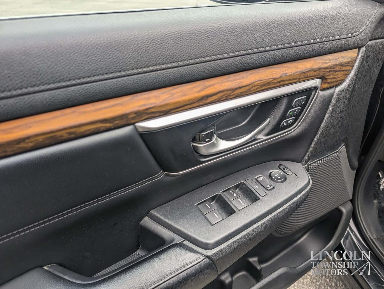 2018 Honda CR-V EX-L- CLEAN CARFAX, RMT START, AWD, WINTERS & MORE Photo