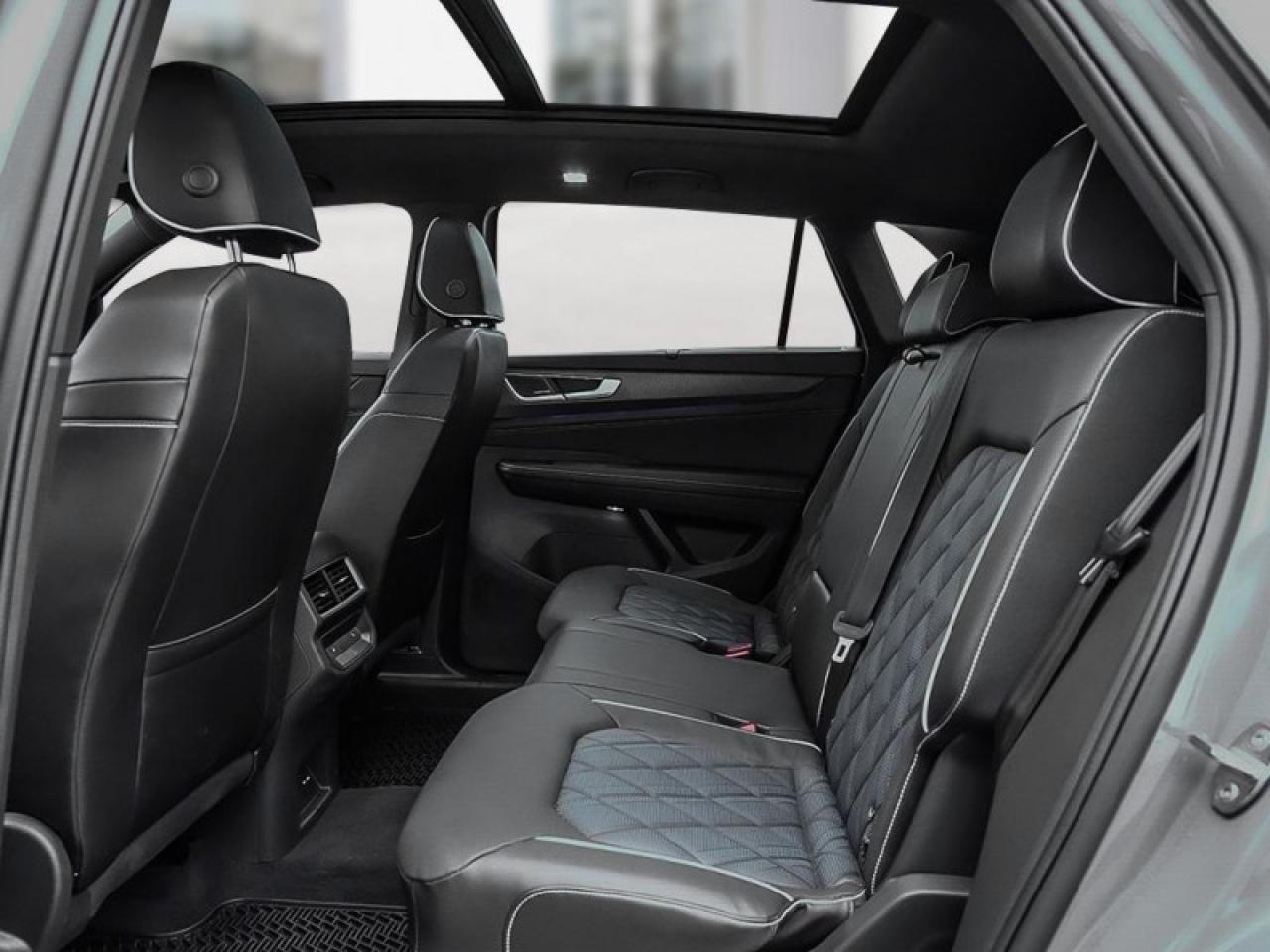 2026 Volkswagen Atlas Cross Sport Execline Photo