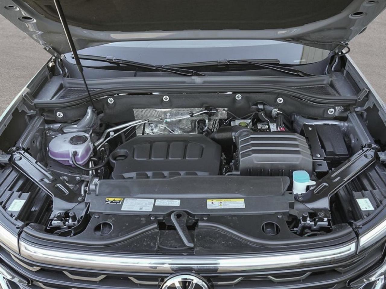 2026 Volkswagen Atlas Cross Sport Highline Photo