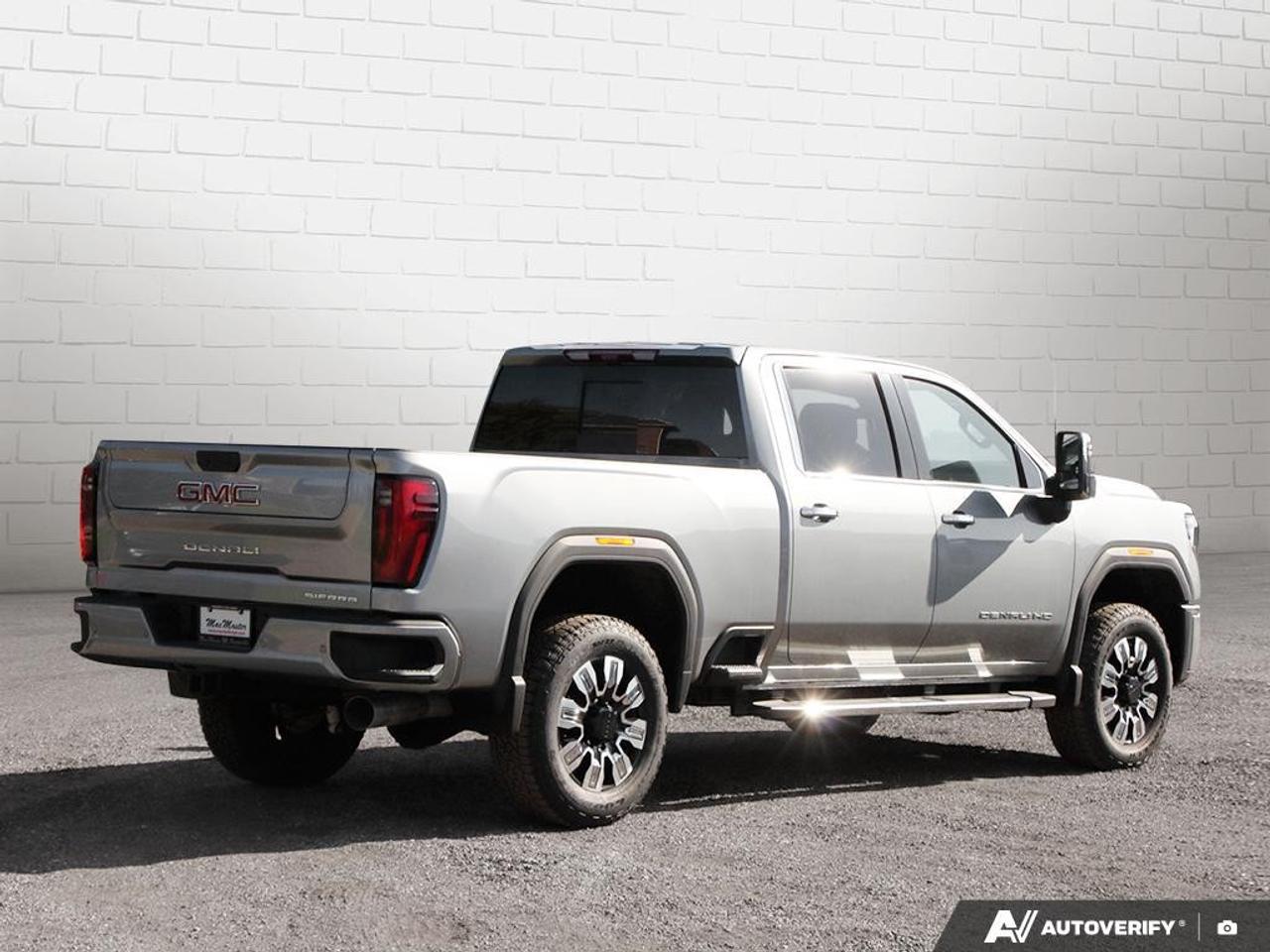 2026 GMC SIERRA 2500HD Crew Cab Standard Box 4-Wheel Drive Denali Photo4