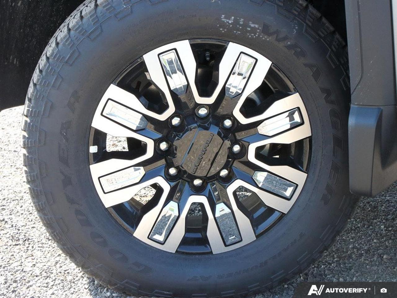 2026 GMC SIERRA 2500HD Crew Cab Standard Box 4-Wheel Drive Denali Photo