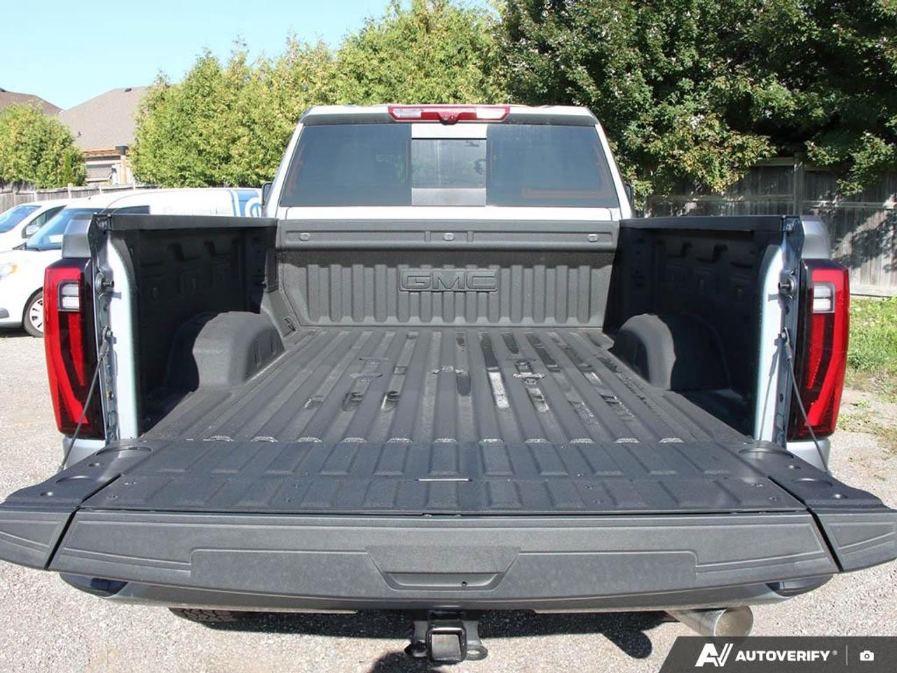 2026 GMC SIERRA 2500HD Crew Cab Standard Box 4-Wheel Drive Denali Photo