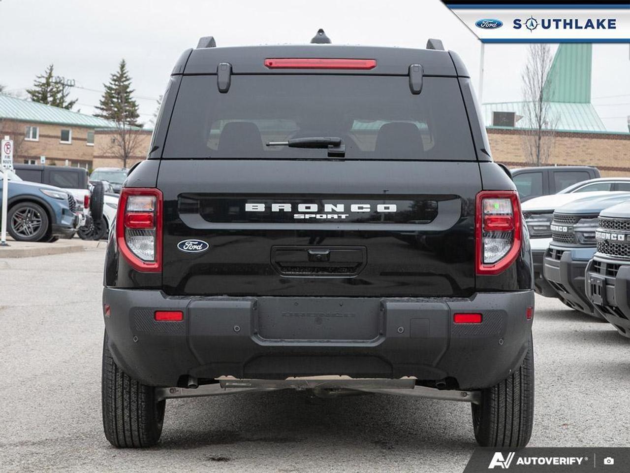 2026 Ford Bronco Sport Outer Banks 4dr 4x4 Photo4