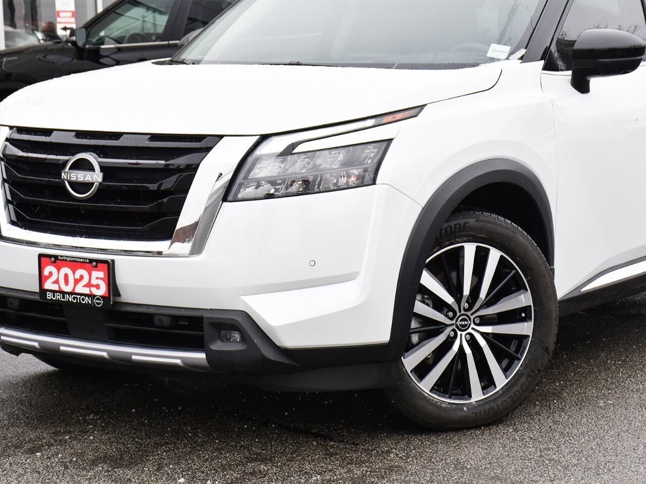 2025 Nissan Pathfinder PLATINUM - PREVIOUS MANAGER DEMONSTRATOR Photo