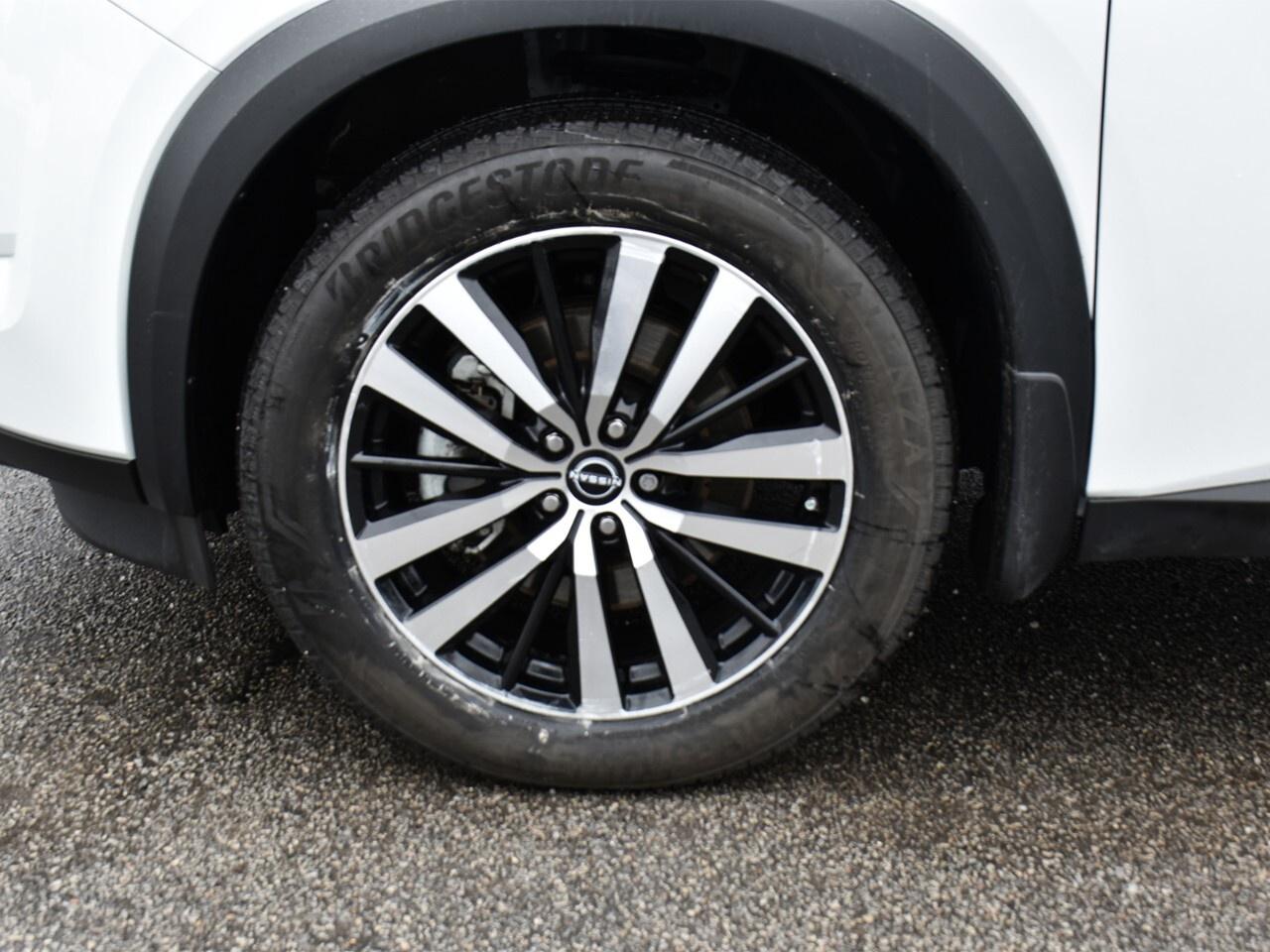 2025 Nissan Pathfinder PLATINUM - PREVIOUS MANAGER DEMONSTRATOR Photo