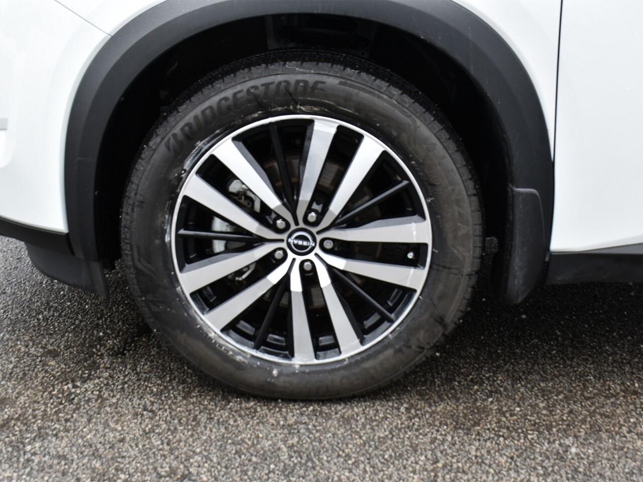 2025 Nissan Pathfinder PLATINUM - PREVIOUS MANAGER DEMONSTRATOR Photo