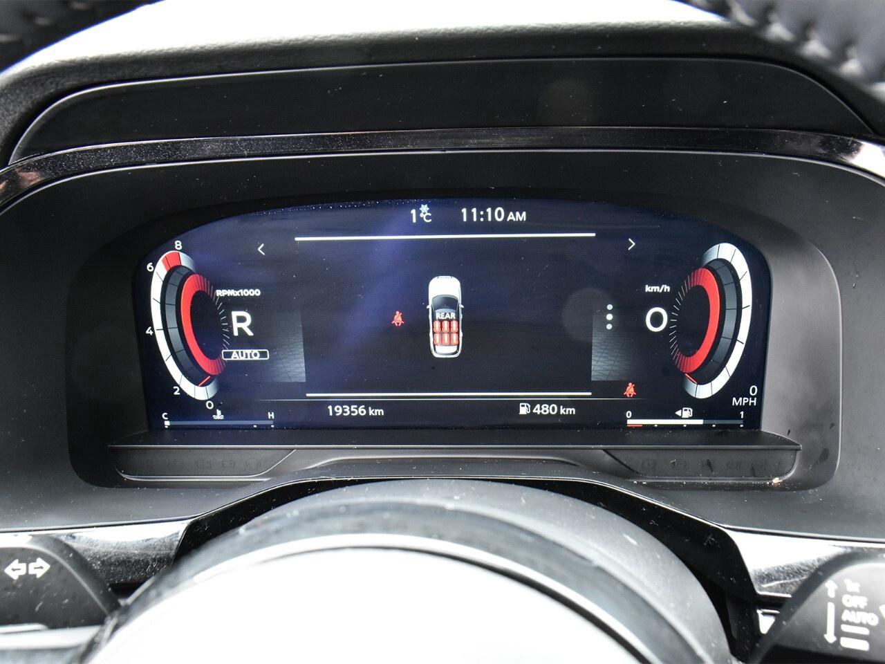 2025 Nissan Pathfinder PLATINUM - PREVIOUS MANAGER DEMONSTRATOR Photo
