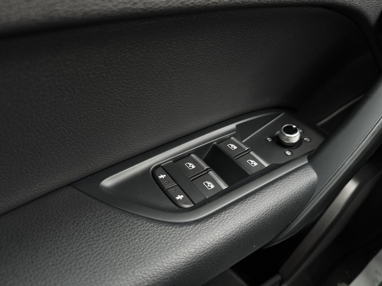 2020 Audi Q5 quattro   0 Accidents   LowKMS Photo