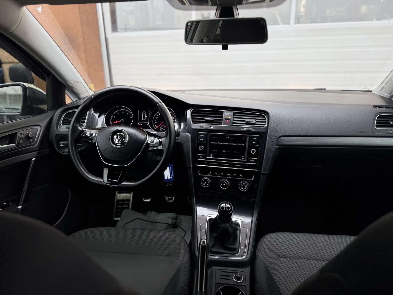 2018 Volkswagen Golf SportWagen Comfortline Manual 4MOTION! Photo