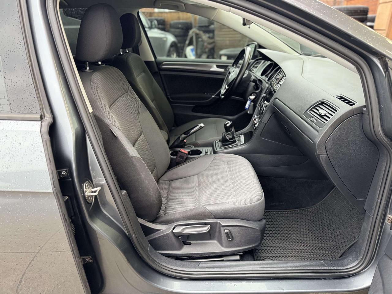 2018 Volkswagen Golf SportWagen Comfortline Manual 4MOTION! Photo