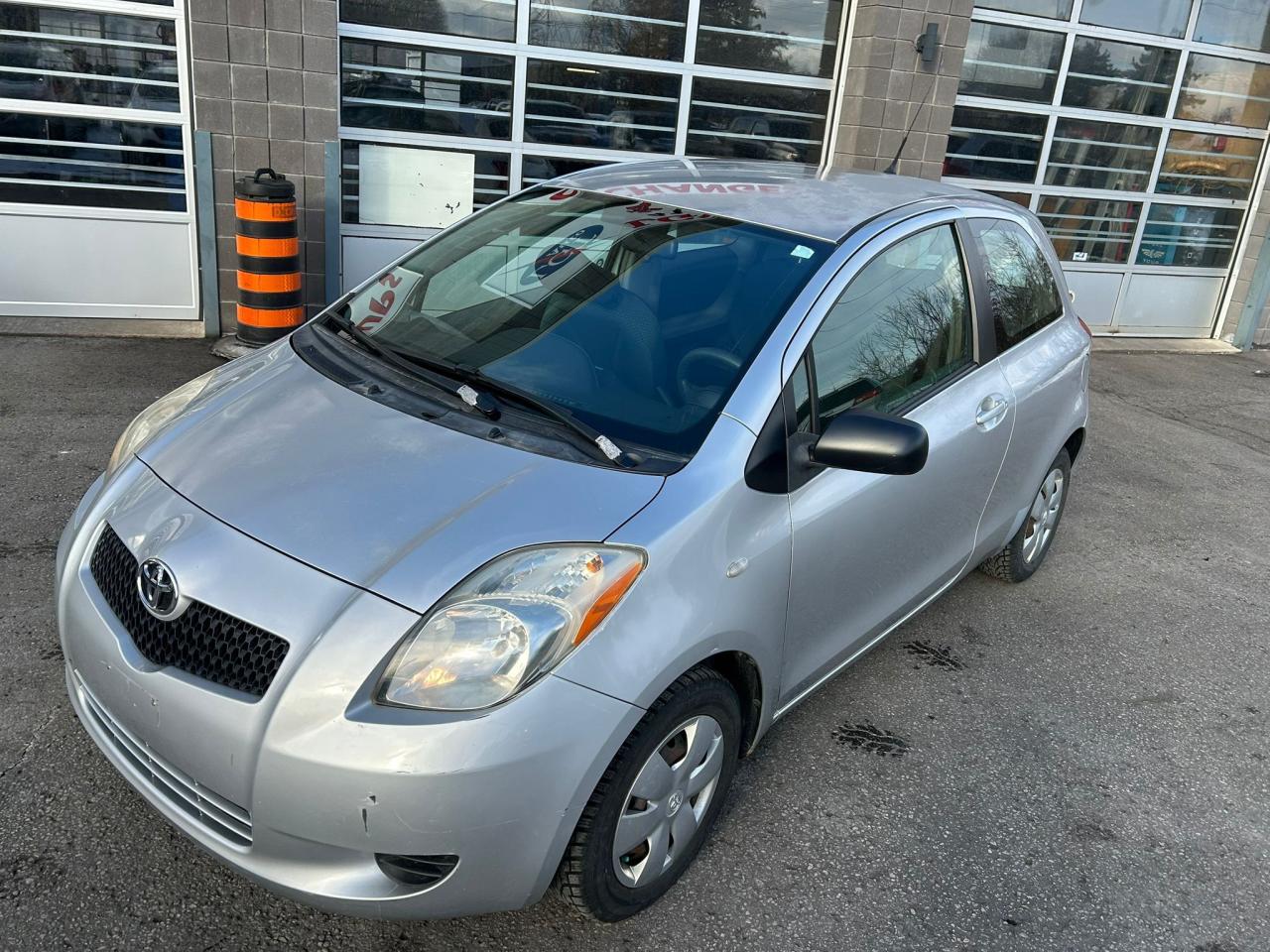 2007 Toyota Yaris 5 Spd Manual Photo2