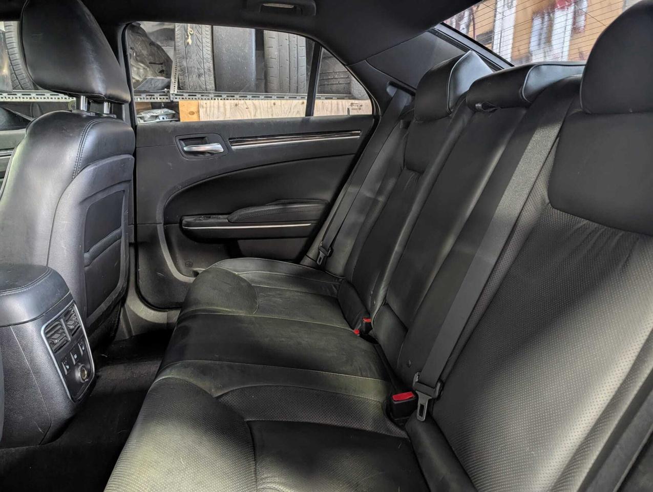 2011 Chrysler 300 4dr Sdn 300C AWD Photo