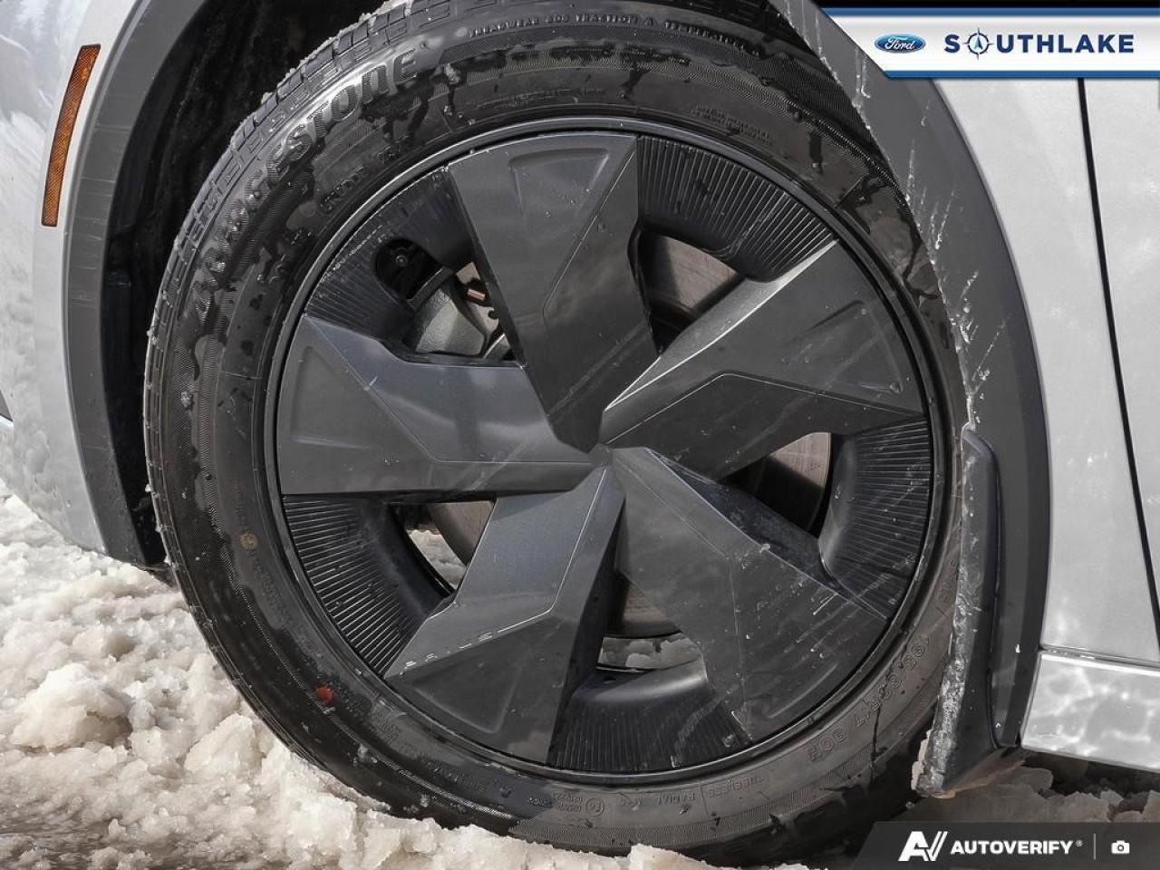 2023 Toyota Prius Prime XSE 5dr Hatchback Photo