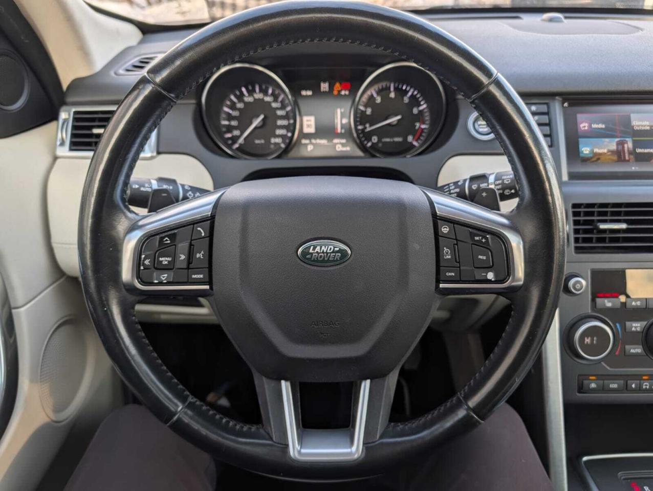 2015 Land Rover Discovery Sport AWD 4dr HSE LUXURY Photo