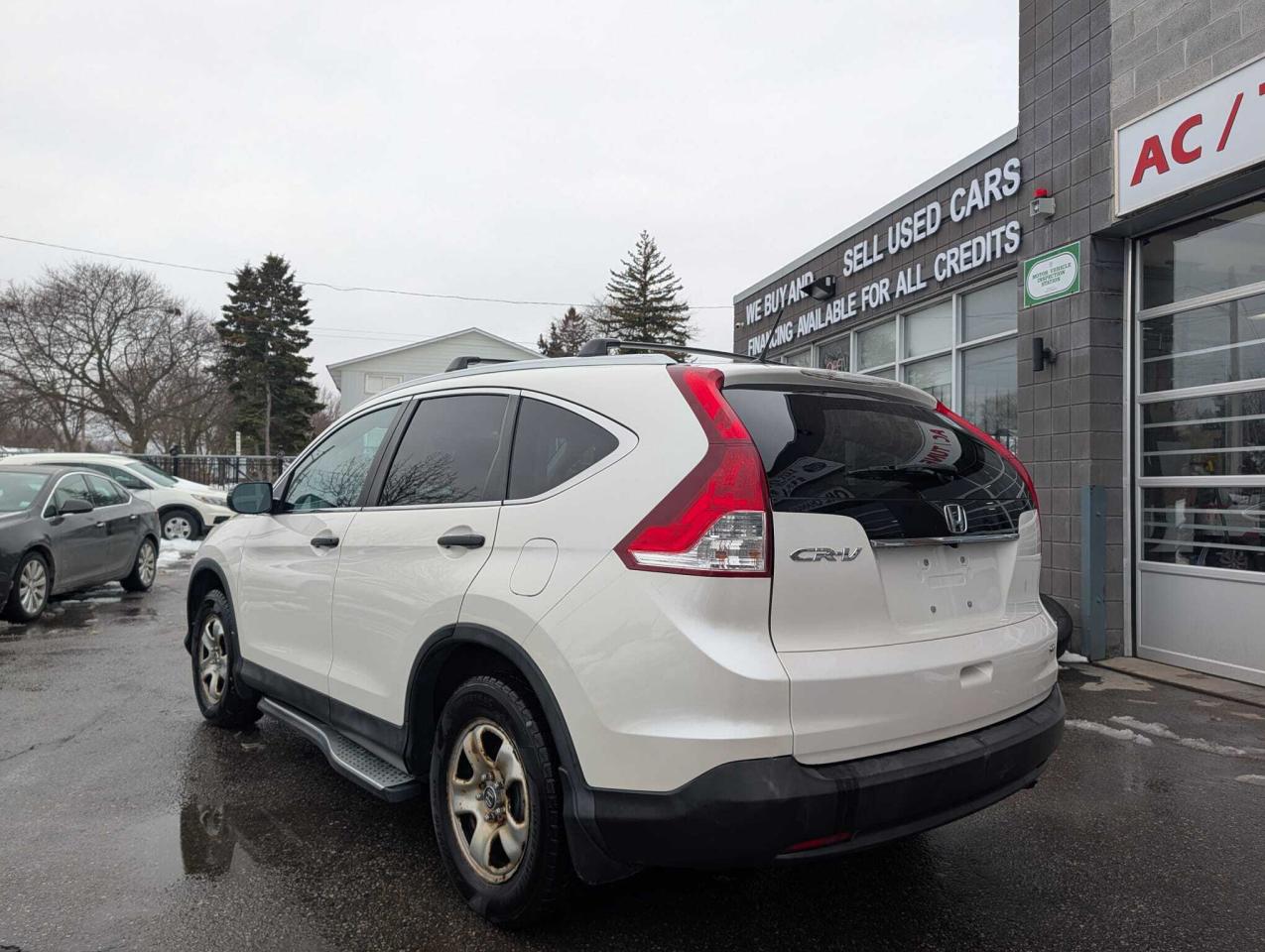 2014 Honda CR-V 2WD 5dr LX Photo