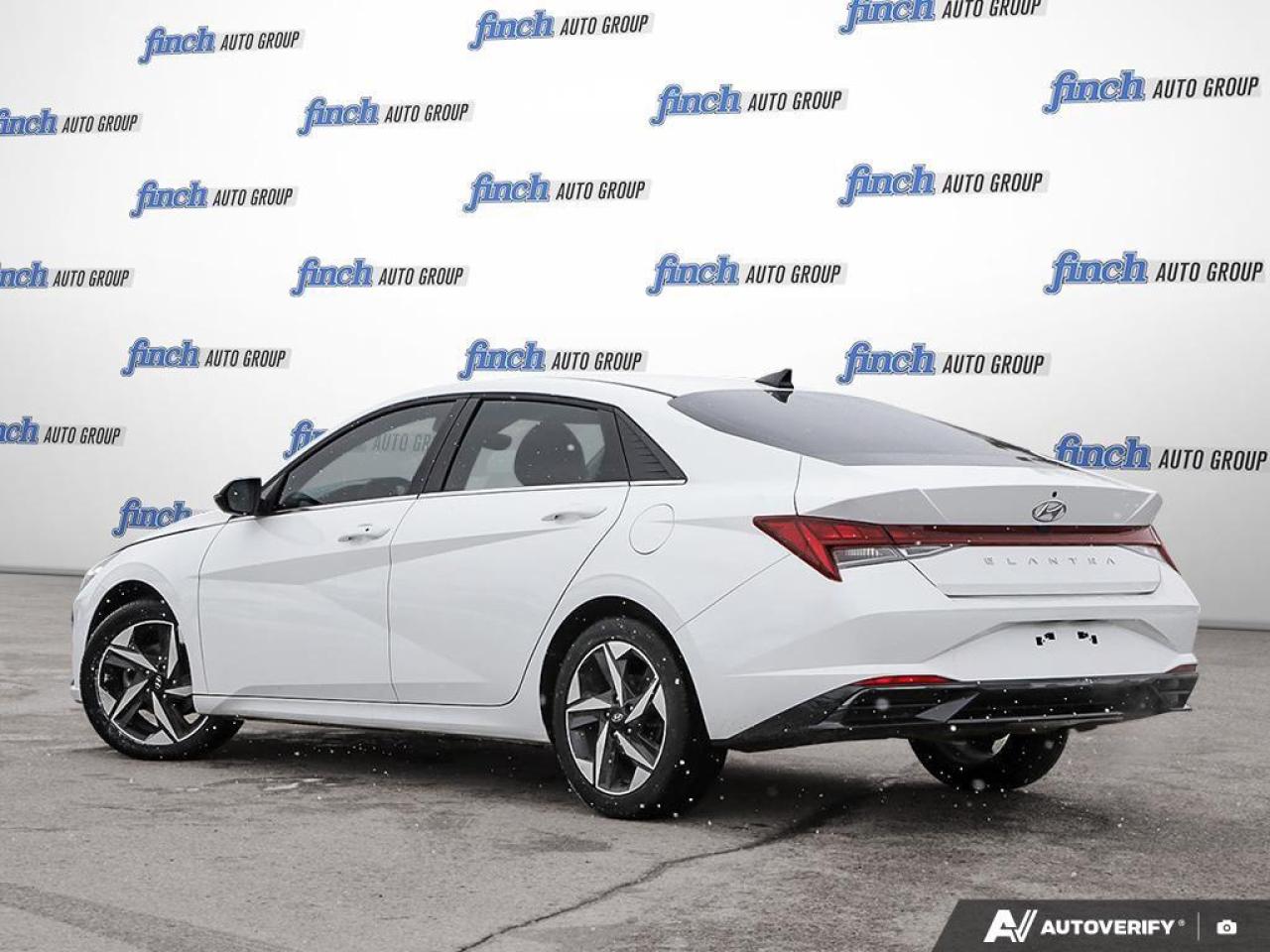 2023 Hyundai Elantra Luxury 4dr Sedan Photo