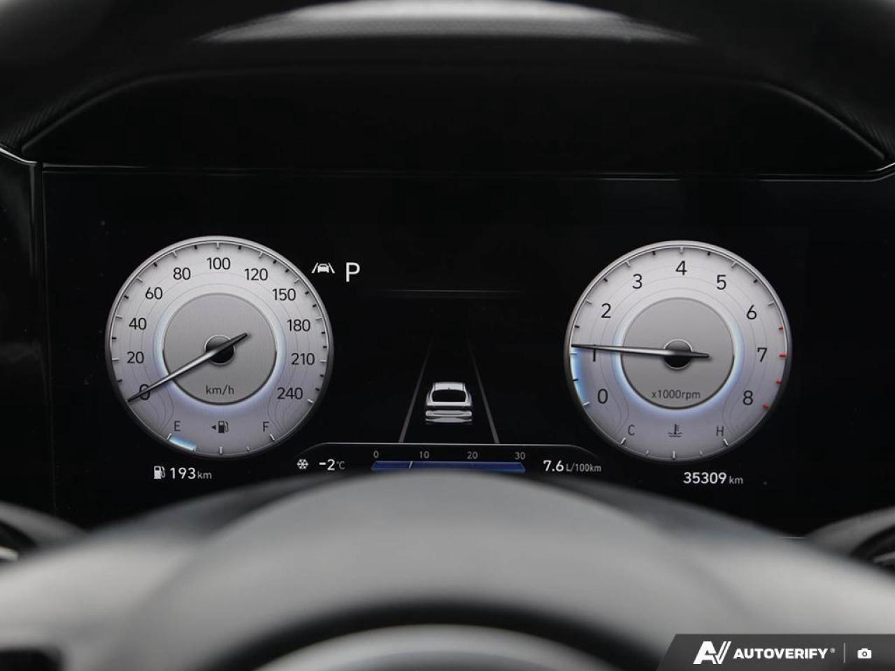 2023 Hyundai Elantra Luxury 4dr Sedan Photo