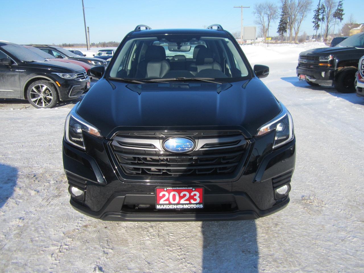 2023 Subaru Forester Limited CVT ONE OWNER NO ACCIDENTS Photo3