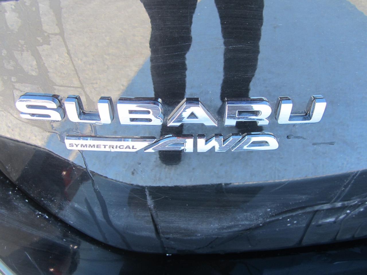 2023 Subaru Forester Limited CVT ONE OWNER NO ACCIDENTS Photo