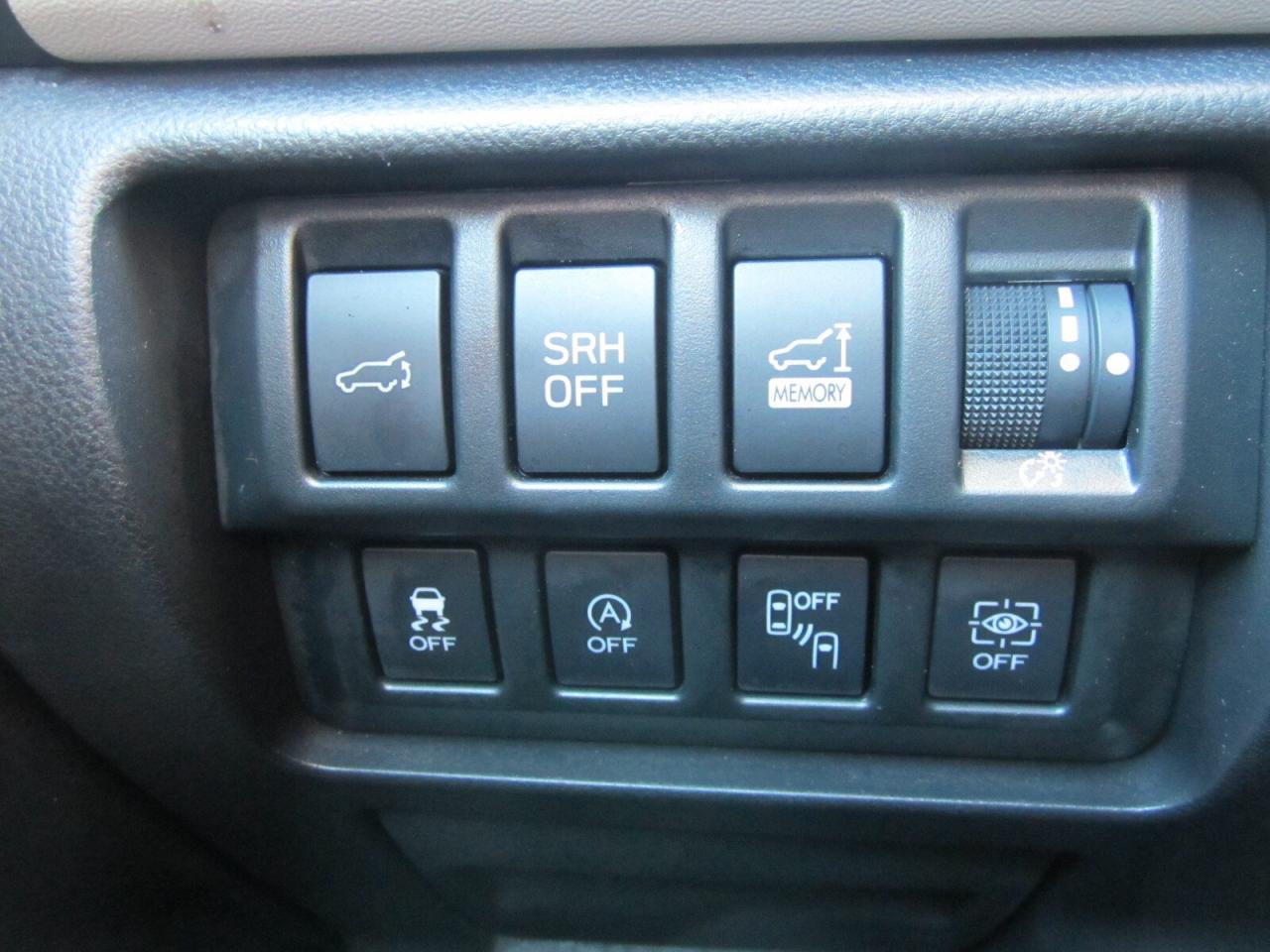 2023 Subaru Forester Limited CVT ONE OWNER NO ACCIDENTS Photo