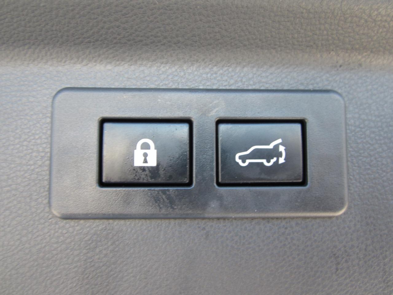 2023 Subaru Forester Limited CVT ONE OWNER NO ACCIDENTS Photo