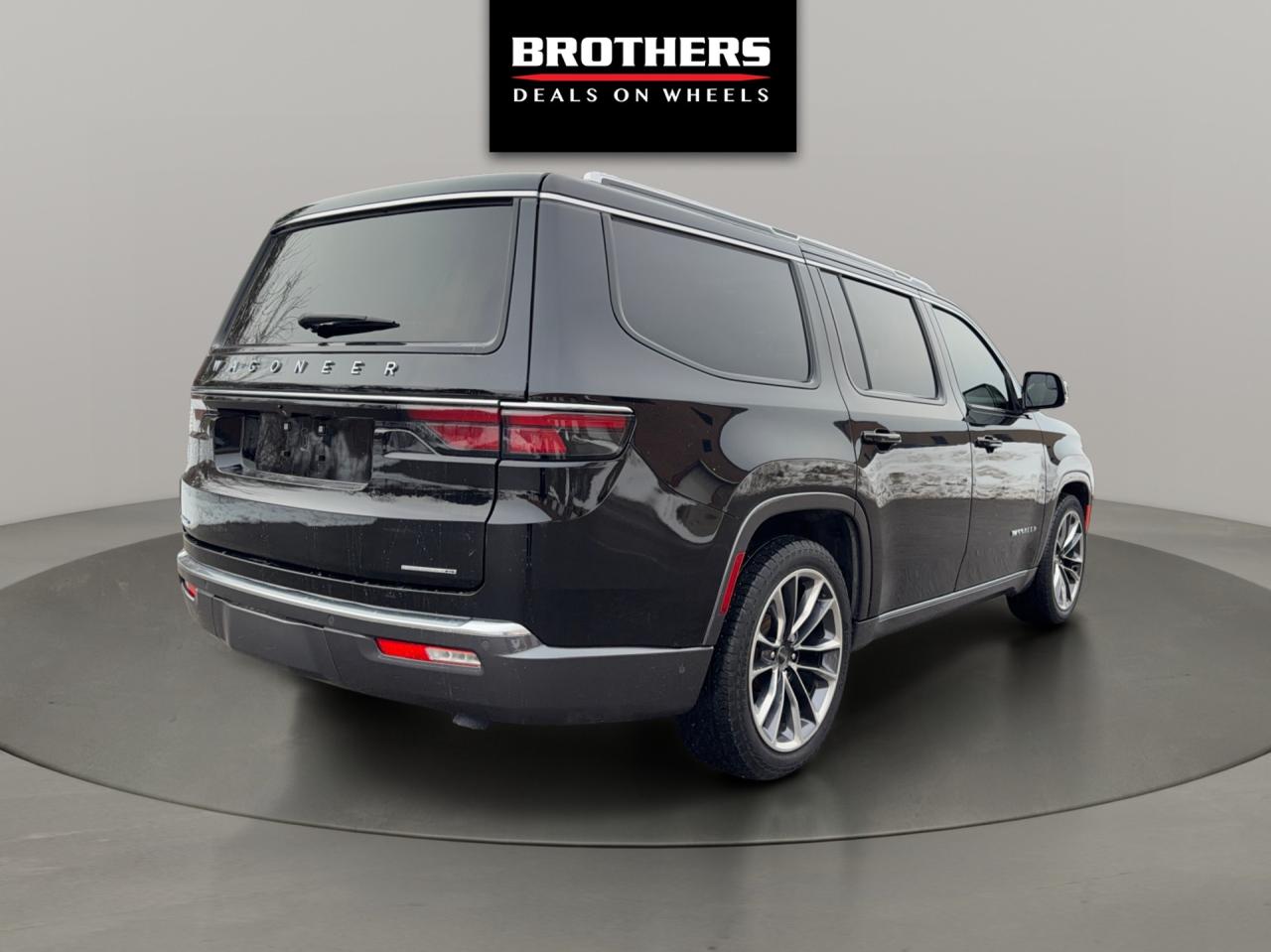 2022 Jeep Wagoneer Series III 4x4 No Accidents One Owner Photo