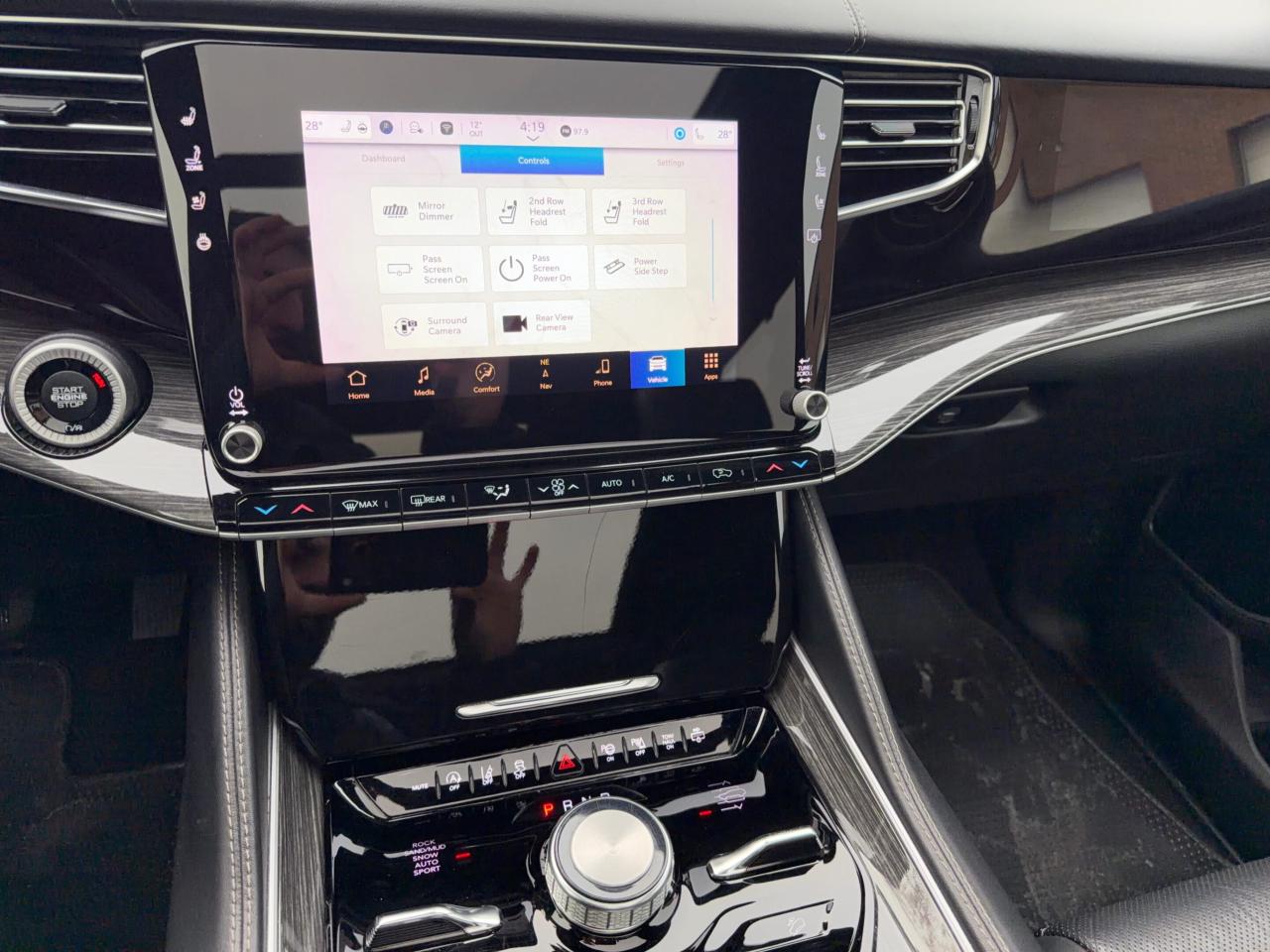 2022 Jeep Wagoneer Series III 4x4 No Accidents One Owner Photo