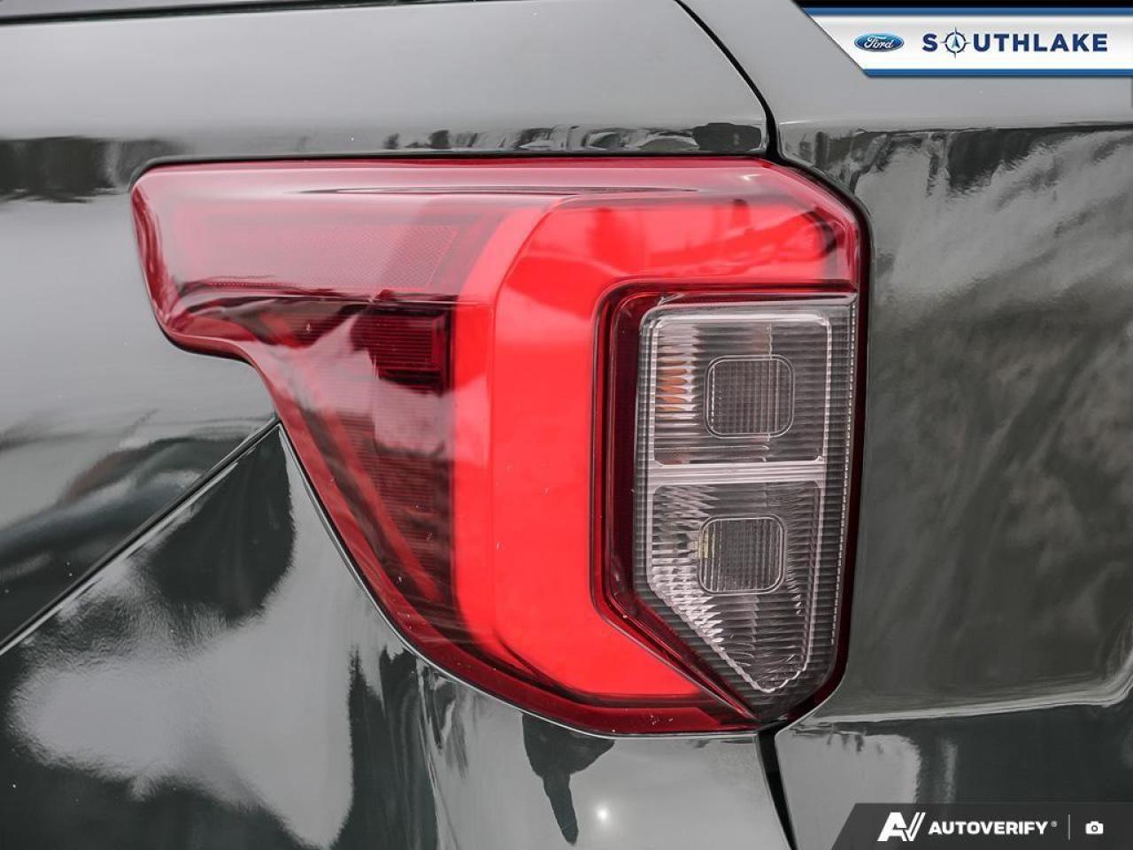 2023 Ford Explorer ST 4dr 4x4 Photo