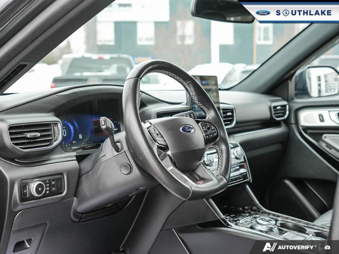 2023 Ford Explorer ST 4dr 4x4 Photo