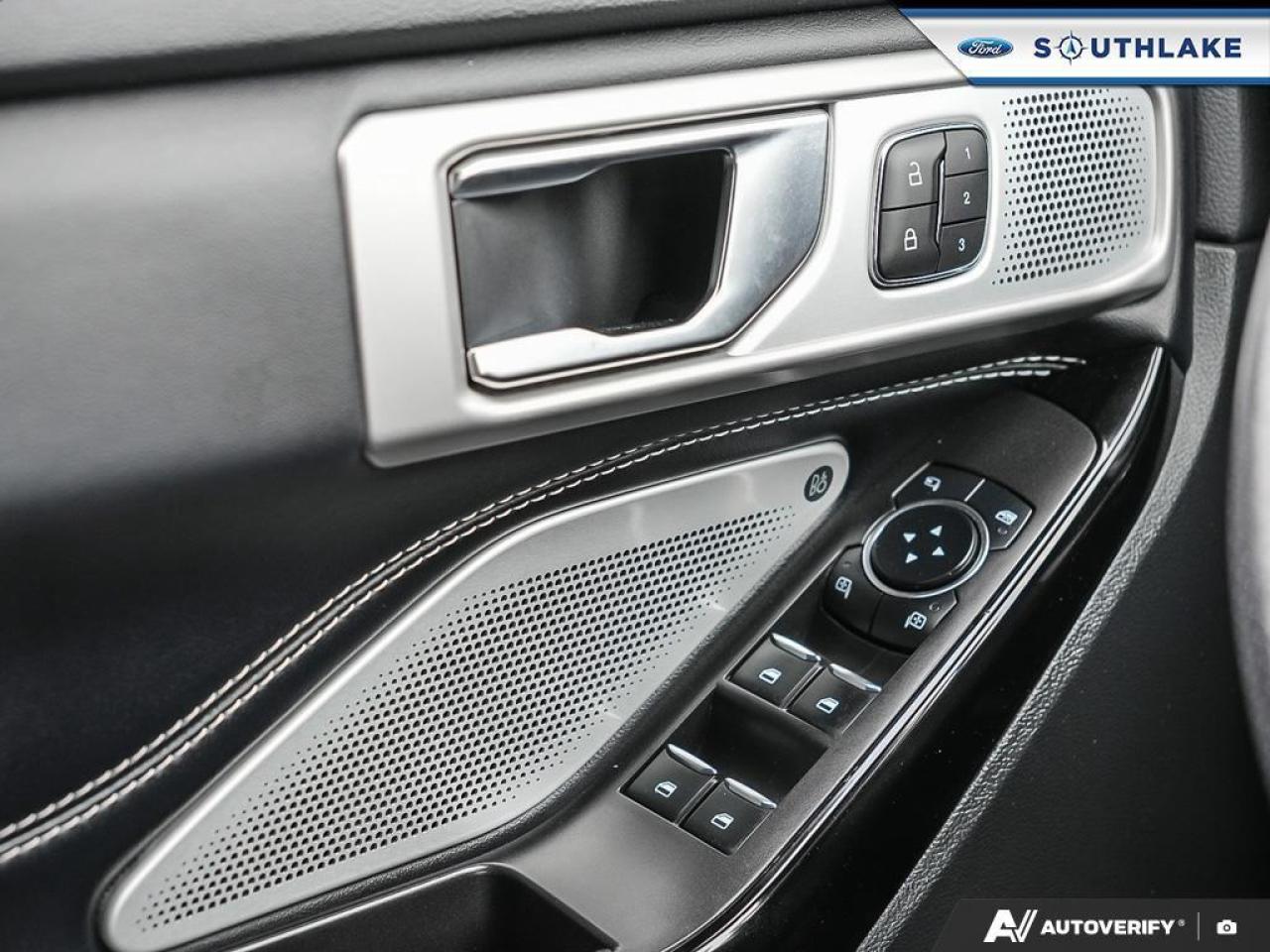 2023 Ford Explorer ST 4dr 4x4 Photo