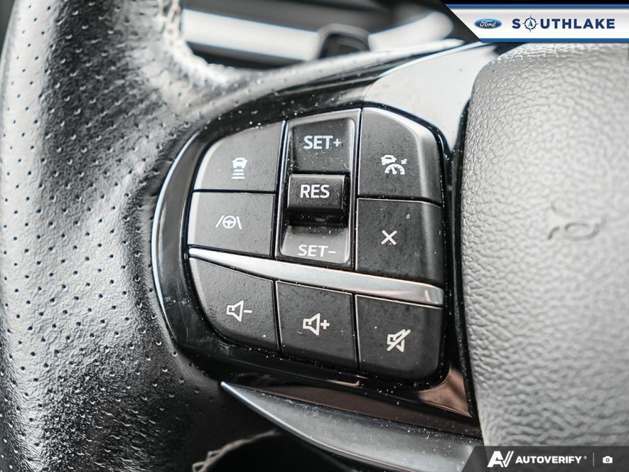 2023 Ford Explorer ST 4dr 4x4 Photo