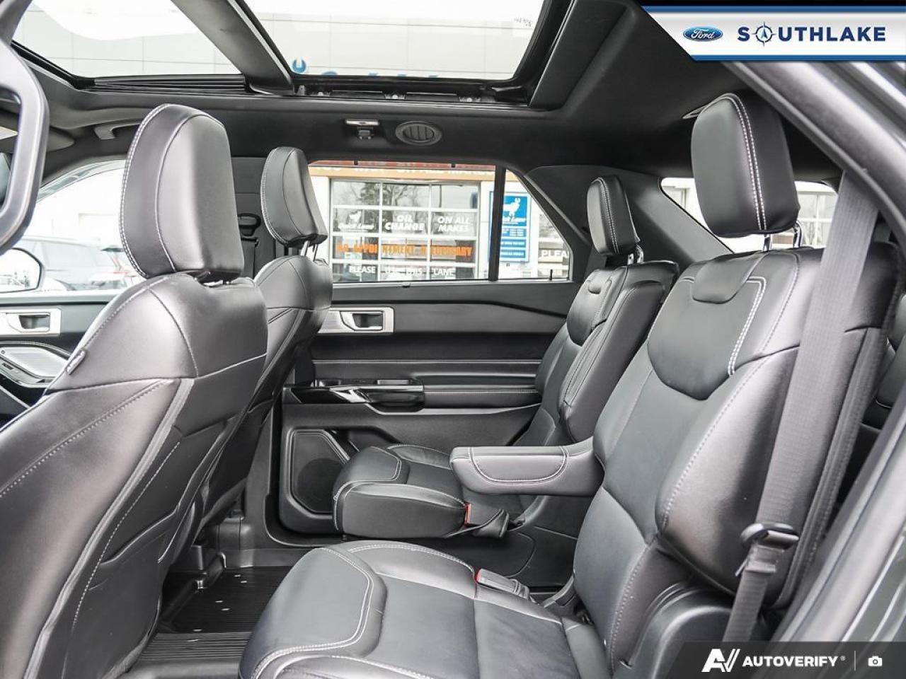 2023 Ford Explorer ST 4dr 4x4 Photo