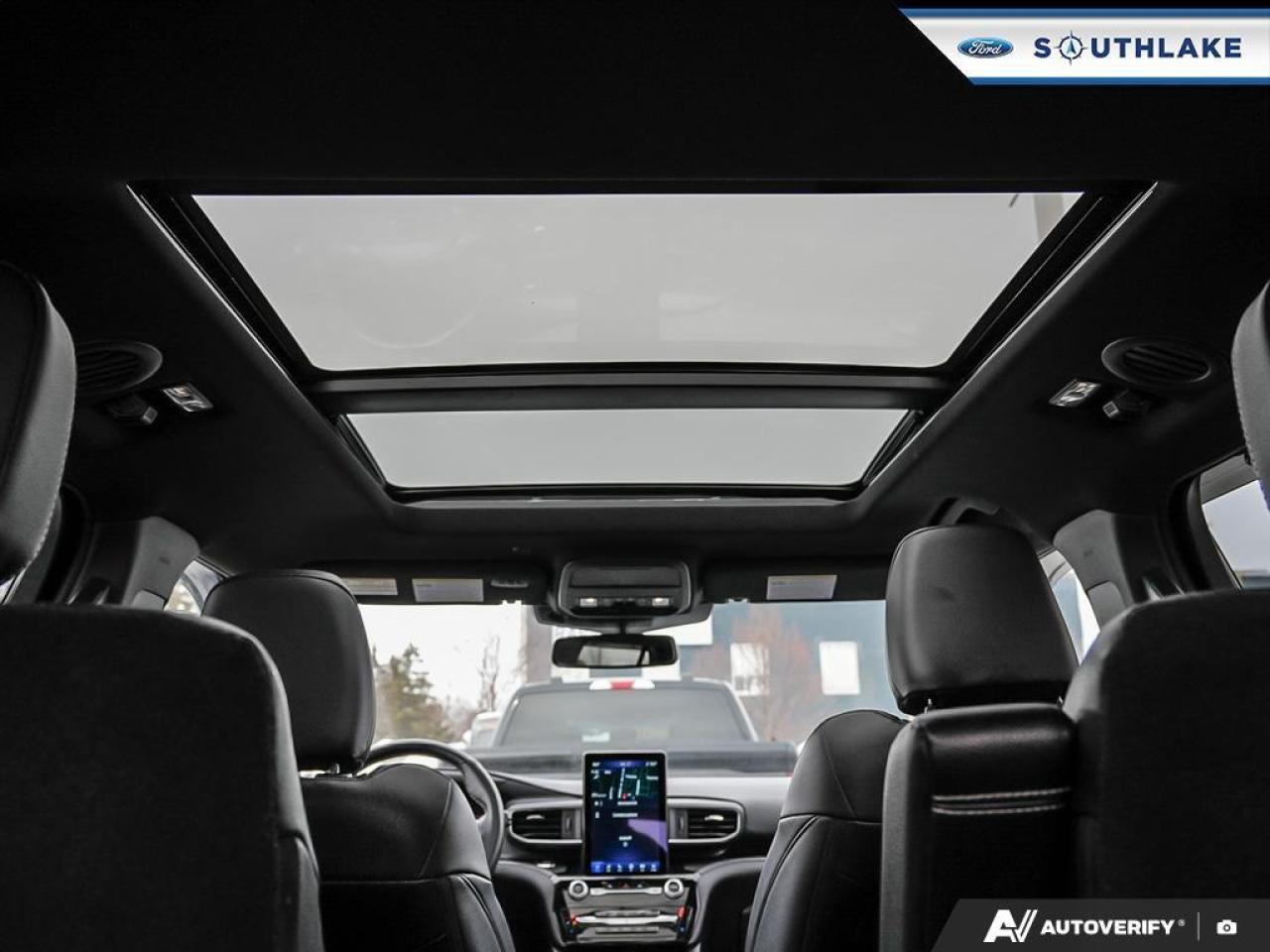 2023 Ford Explorer ST 4dr 4x4 Photo