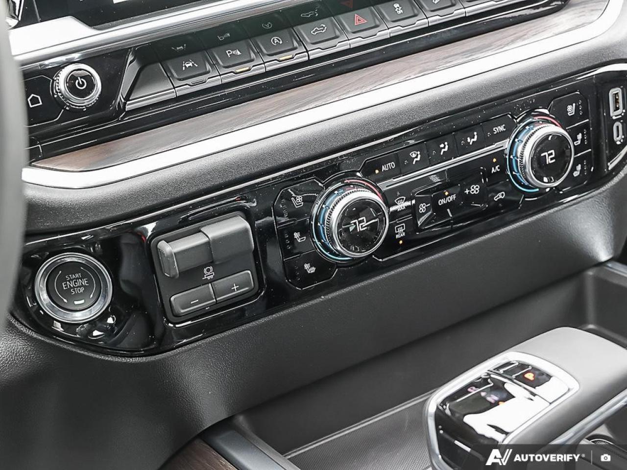 2026 GMC Sierra 1500 Crew Cab Standard Box 4-Wheel Drive SLT Photo